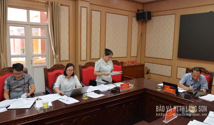 Lãnh đạo UBND phường Kỳ Lừa báo cáo công tác quản lý nguồn thu, chi tiền công đức, tài trợ cho di tích và hoạt động lễ hội năm 2025 và 6 tháng đầu năm 2026 trên địa bàn phường
