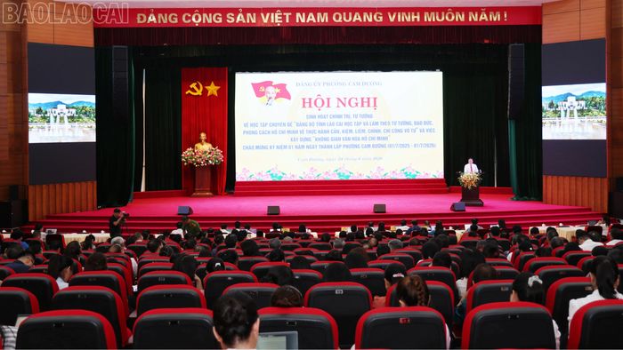 Quang cảnh hội nghị.