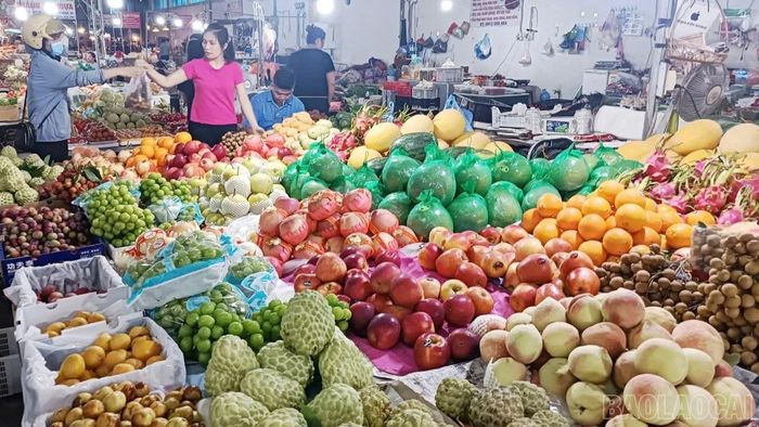 Nhiều cơ sở kinh doanh chủ động chấp hành các quy định của pháp luật trong hoạt động thương mại.