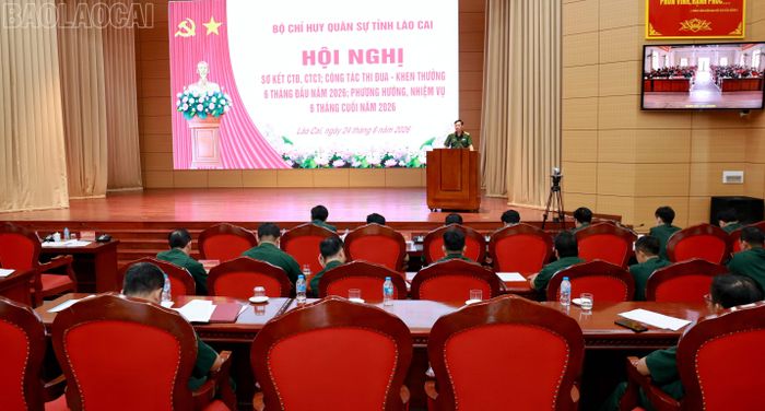 Quang cảnh hội nghị sơ kết 6 tháng đầu năm công tác đảng, công tác chính trị.