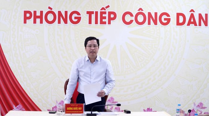 Đồng chí Dương Quốc Huy - Ủy viên Ban Chấp hành Trung ương Đảng, Bí thư Tỉnh ủy phát biểu kết luận buổi tiếp công dân định kỳ tháng 6/2026.