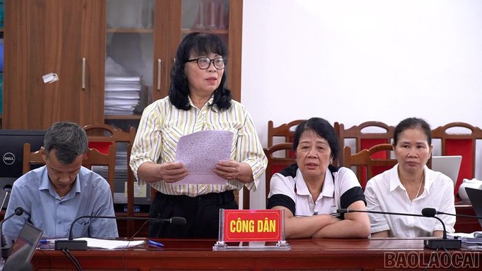 Công dân phát biểu tại buổi tiếp công dân định kỳ tháng 6/2026.