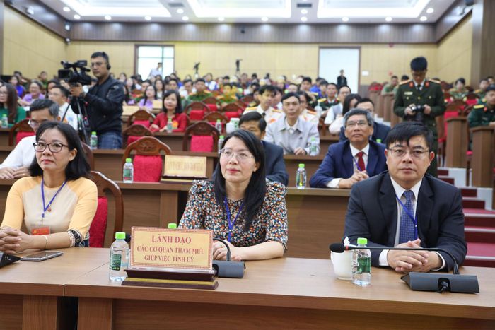 Lãnh đạo các sở, ban, ngành, đơn vị tham dự hội thi