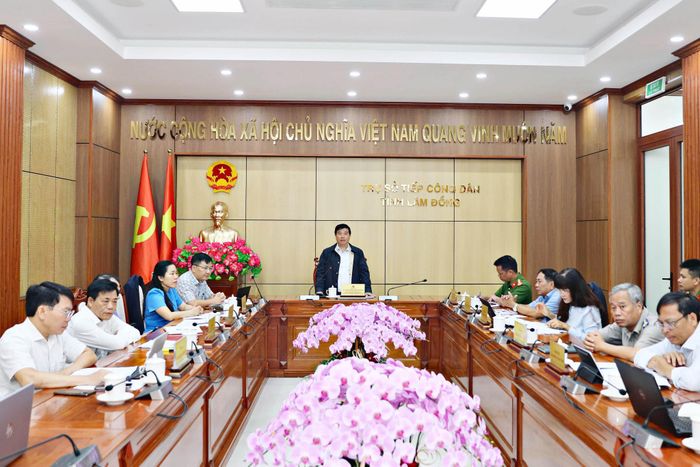 Đồng chí Y Thanh Hà Niê Kđăm, Ủy viên Ban Chấp hành Trung ương Đảng, Bí thư Tỉnh ủy, Trưởng Đoàn ĐBQH tỉnh Lâm Đồng chủ trì buổi tiếp công dân định kỳ tháng 6/2026