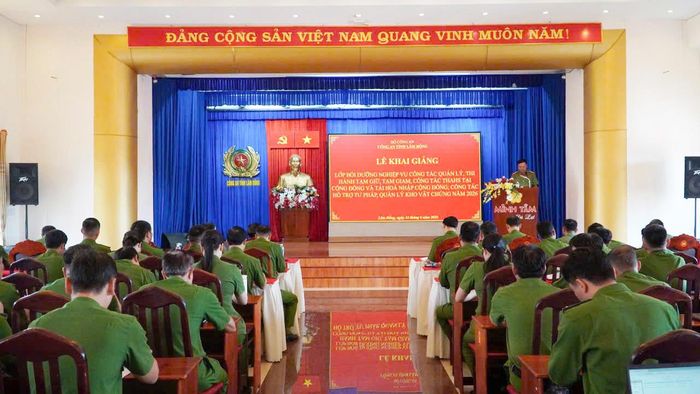Quang cảnh Lễ khai giảng lớp tập huấn