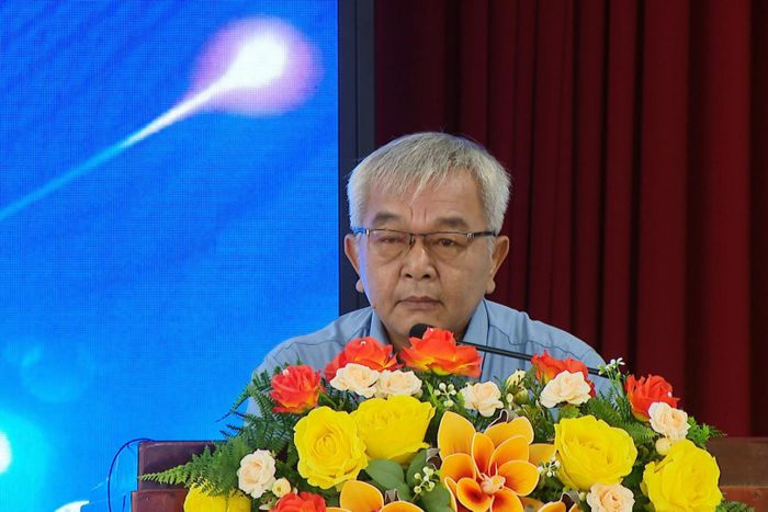Ông Dương Thanh Ngọc, Hiệu trưởng Trường Tiểu học Nguyễn Hiền phát biểu