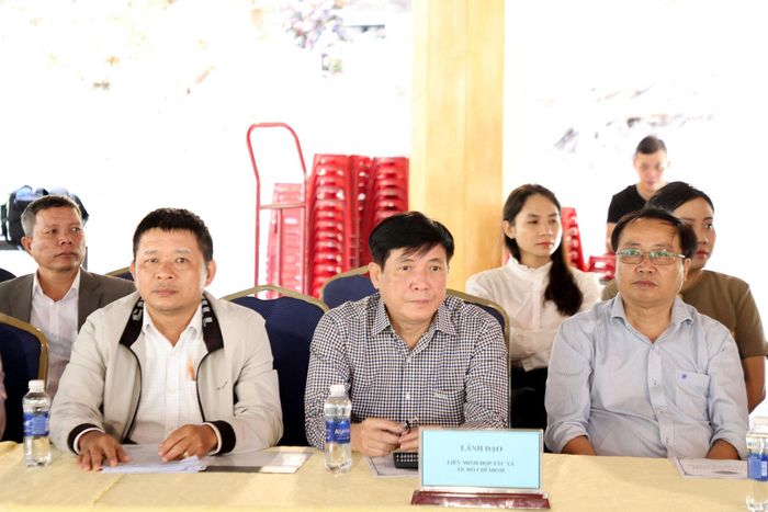 Các đại biểu tham dự hội nghị sơ kết