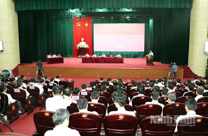 Quang cảnh kỳ họp.