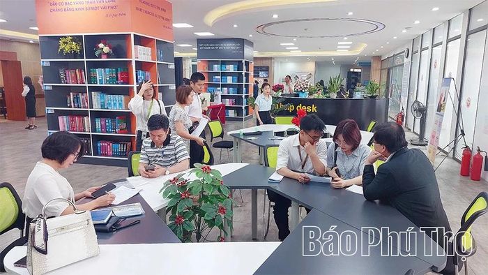 Các doanh nghiệp liên kết tuyển dụng trực tiếp lao động phổ thông.