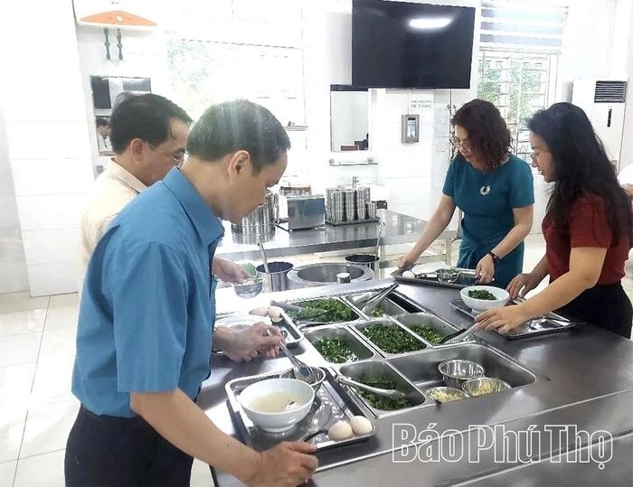 Công ty tổ chức bữa ăn phụ cho người lao động từ ngày 1/1/2026.