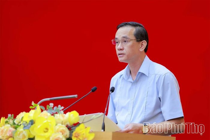 Đồng chí Giám đốc Sở Dân tộc và Tôn giáo Nguyễn Hải phát biểu thảo luận tại hội nghị.