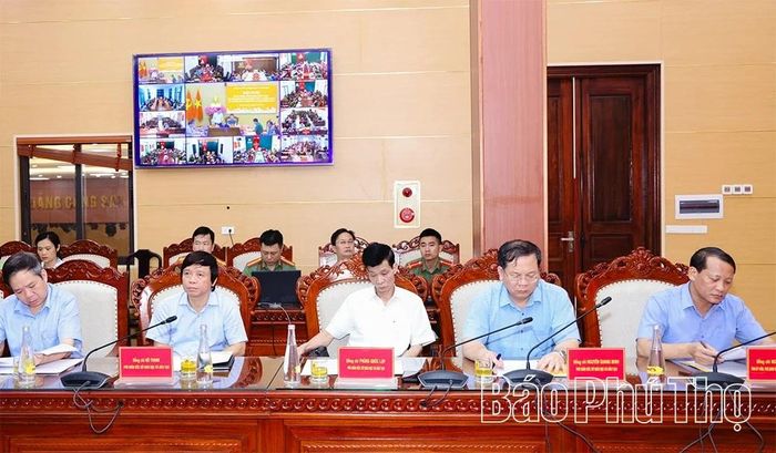 Các đại biểu dự tại hội nghị.