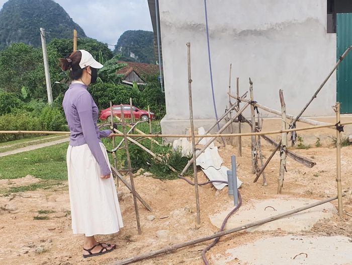 Hộ bà Cao Thị Kiều, thôn Tiền Phong, xã Kim Phú sau 3 lần khoan giếng vẫn không tìm được nguồn nước - Ảnh: B.T