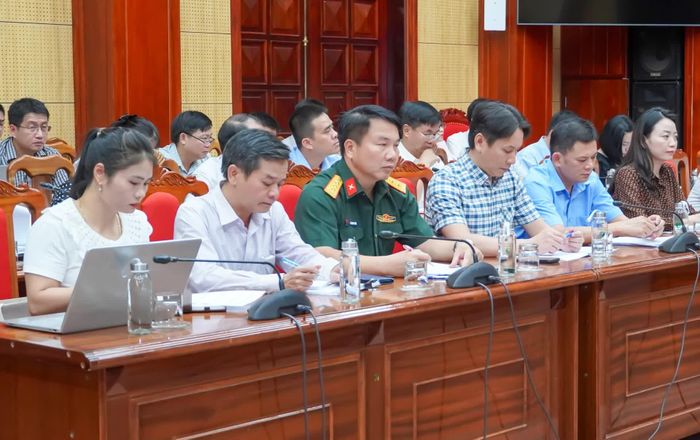 Các đại biểu tham dự buổi làm việc - Ảnh: N.H