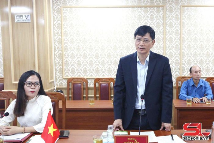 Lãnh đạo Sở Nông nghiệp và Môi trường tỉnh Sơn La phát biểu tại cuộc làm việc.