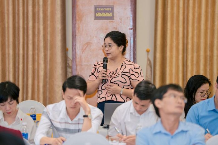 Các đại biểu đóng góp ý kiến tại Hội thảo