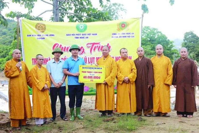 Ban Trị sự GHPGVN tỉnh Nghệ An hỗ trợ xây dựng nhà tình thương