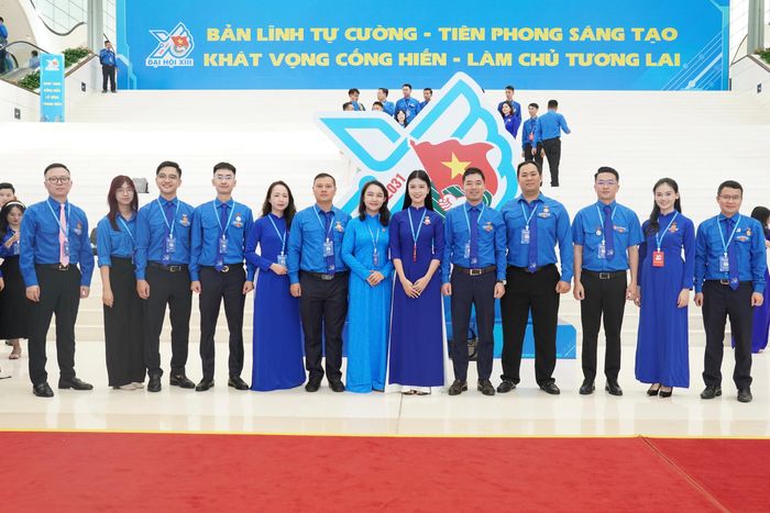 Tuổi trẻ Quốc hội mang đến Đại hội khát vọng dựng xây đất nước, tinh thần phụng sự Nhân dân và niềm tin vào sức mạnh của thế hệ trẻ trong hành trình kiến tạo tương lai.