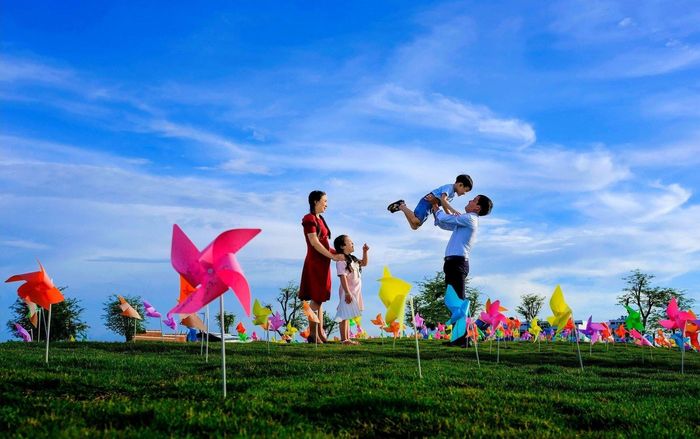 Các hoạt động mang ý nghĩa giáo dục sâu sắc, phát huy giá trị gia đình Việt Nam, tạo sức lan tỏa mạnh mẽ trong cộng đồng. Ảnh minh họa