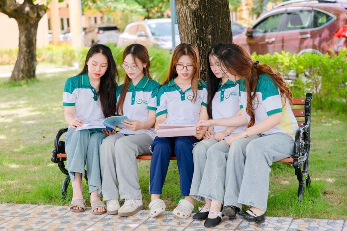 Sinh viên học tập tại Phân hiệu Học viện Tài chính tại tỉnh Hưng Yên. Ảnh: N.Bích