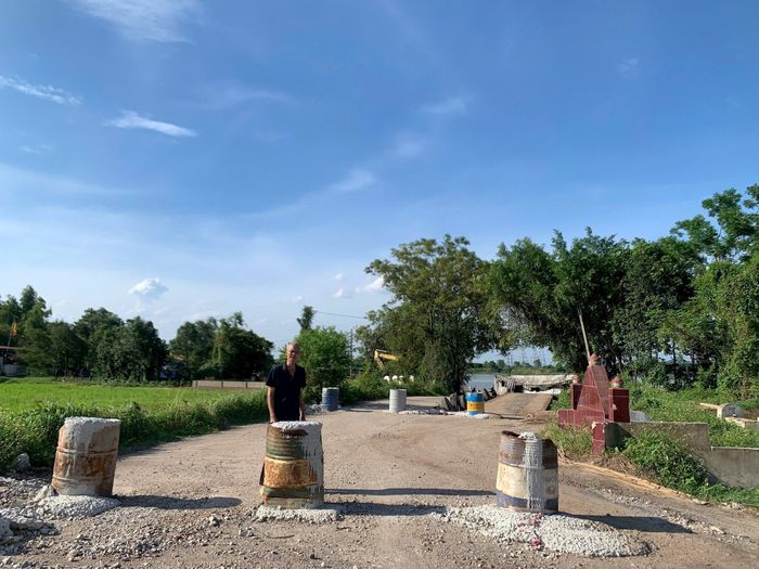 Tuyến đường được hình thành từ quá trình dồn điền đổi thửa, nhiều năm qua phục vụ sản xuất nông nghiệp và lưu thông của người dân trong khu vực.