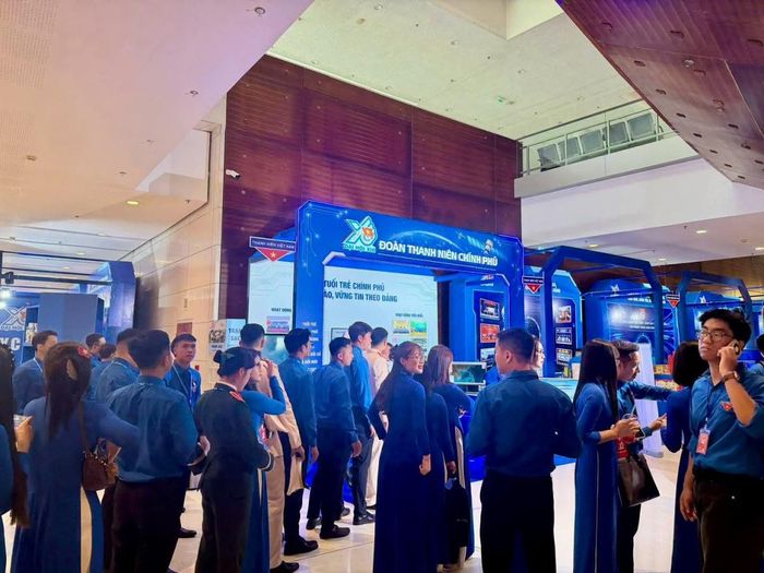 Gian hàng của Đoàn Thanh niên Chính phủ tại Đại hội