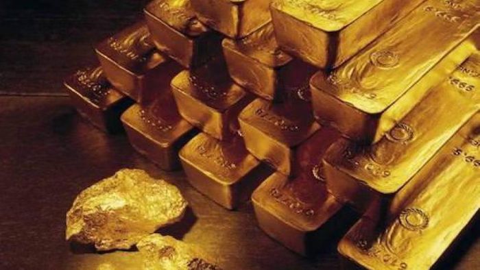 Doanh nghiệp trong nước phòng thủ giá trước biến động mạnh của giá vàng thế giới.