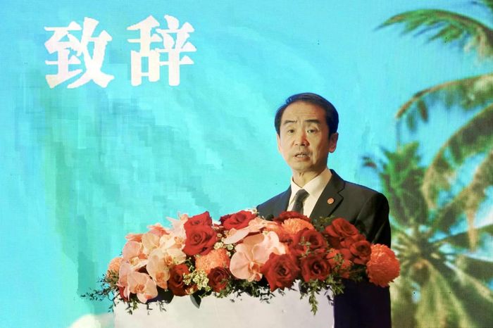 Đại sứ Trung Quốc tại Việt Nam Hà Vĩ chia sẻ tại Diễn đàn Thương mại Rau quả và Nông sản Việt Nam - Trung Quốc. Ảnh: Nguyễn Thủy.