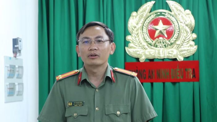 Trung tá Lê Quang Minh, Phó Trưởng phòng An ninh điều tra, Công an TP Hồ Chí Minh.