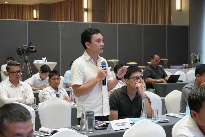 Đại biểu doanh nghiệp tham gia thảo luận.