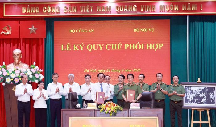 Bộ trưởng Lương Tam Quang và Bộ trưởng Đỗ Thanh Bình ký Quy chế phối hợp.