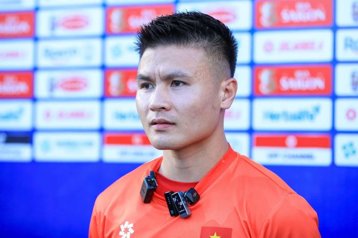 Quang Hải trả lời phỏng vấn chiều 24/6.