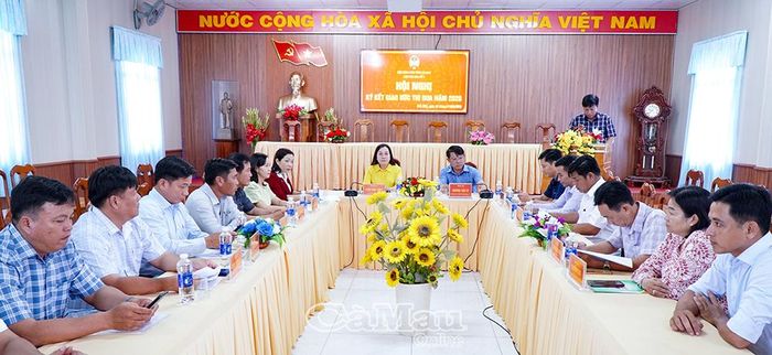 Đại biểu tham dự hội nghị.