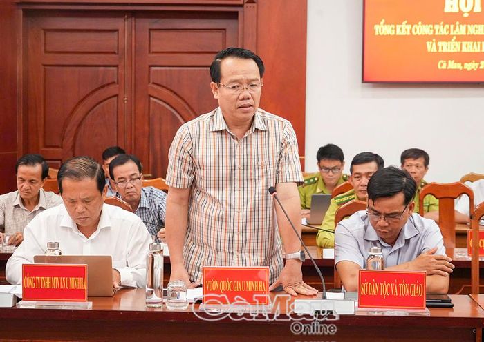 Giám đốc Vườn Quốc gia U Minh Hạ Trần Công Hoằng phát biểu thảo luận về các giải pháp chủ động ứng phó với hiện tượng El Nino.