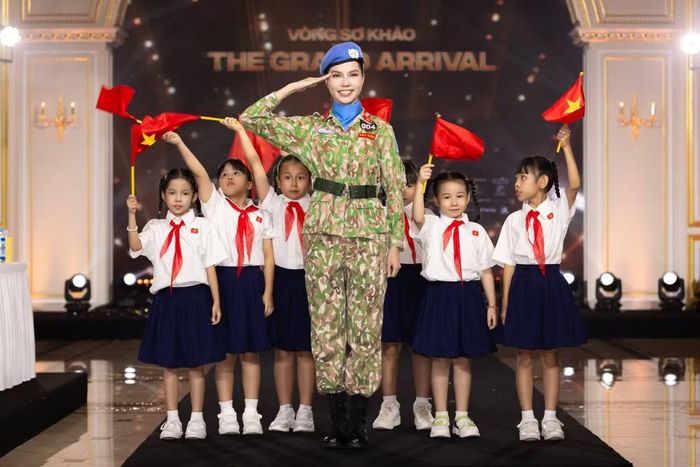 Ở vòng sơ khảo, các thí sinh có cơ hội kể câu chuyện cá nhân thông qua trang phục, đạo cụ, âm nhạc và những phần trình diễn được đầu tư công phu. Ảnh: BTC