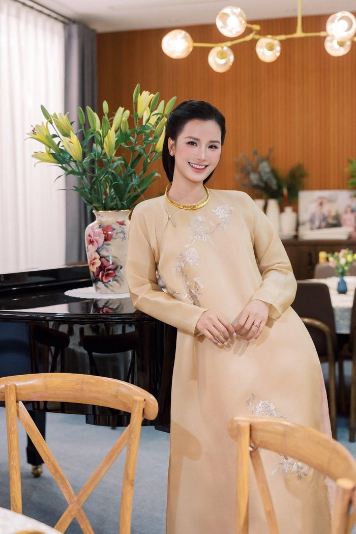 Người đẹp dần hạn chế các hoạt động giải trí để ưu tiên cho cuộc sống riêng và tổ ấm nhỏ sau khi kết hôn. Ảnh: FBNV