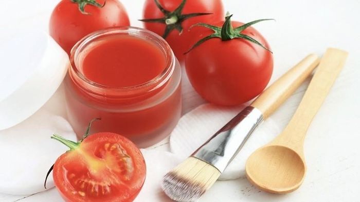 Mặt nạ cà chua có khả năng dưỡng sáng da. Ảnh minh họa