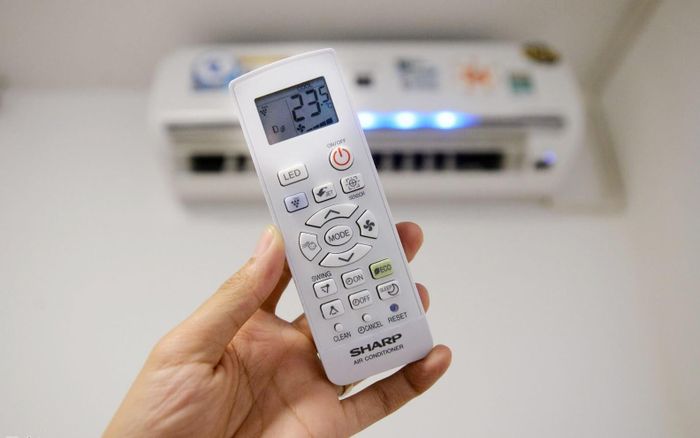 Điều hòa không mát có thể do thiếu gas, rò rỉ gas lạnh, quạt gió hoạt động kém...