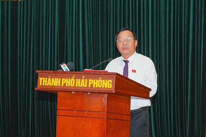 Phó Bí thư Thành ủy, Chủ tịch HĐND thành phố, ông Lê Văn Hiệu phát biểu khai mạc tại kỳ họp. Ảnh Đàm Thanh