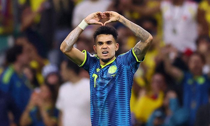 Diaz tỏa sáng giúp Colombia thắng Uzbekistan 3-1. (Ảnh: Reuters)