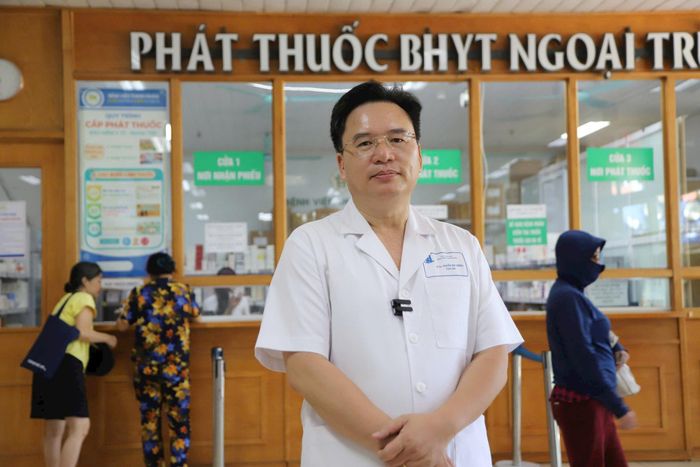 TS.BS Nguyễn Văn Thường, Giám đốc Bệnh viện Thanh Nhàn khẳng định Bệnh viện đã chuẩn bị chu đáo về cả công nghệ, nhân lực và vật lực, sẵn sàng thực thi chính sách mới về bảo hiểm y tế áp dụng từ đầu tháng 7 tới. Ảnh: BVCC