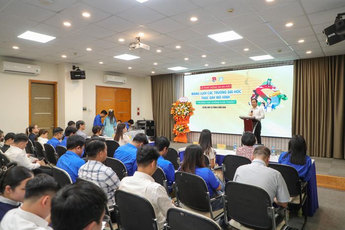 Lễ phát động và ra mắt Mạng lưới các trường đại học thúc đẩy mô hình “Trường học không khói thuốc”. Ảnh: BTC