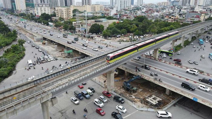 Tuyến metro Nhổn - Ga Hà Nội đang phát huy tốt hiệu quả đầu tư. Ảnh: Phạm Công