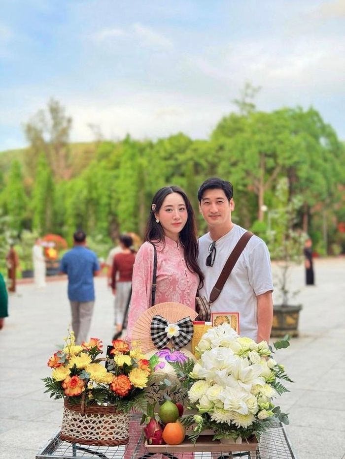 Từ khi công khai tình cảm, Ngọc Quỳnh và Thùy Anh thường xuyên đăng tải hình ảnh cuộc sống.