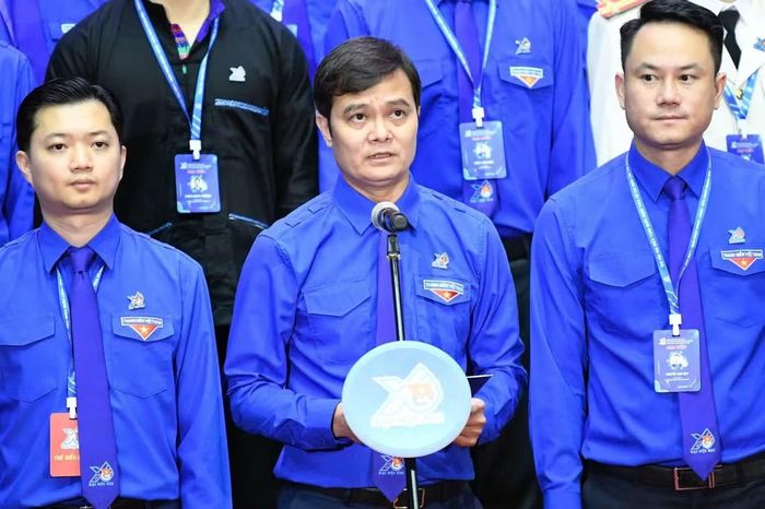 Đồng chí Bùi Quang Huy - Ủy viên Ban Chấp hành Trung ương Đảng, Bí thư thứ nhất Ban Chấp hành Trung ương Đoàn khóa XIII, phát biểu nhận nhiệm vụ. (Ảnh: TPO)
