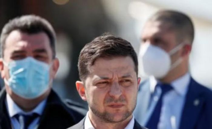 "Tính đến hiện tại, các thiết bị này không còn hoạt động trên lãnh thổ Belarus", ông Zelensky cho biết, đồng thời nói thêm rằng Ukraine vẫn chưa xác định được liệu chúng đã bị tháo dỡ hoàn toàn hay chỉ tạm thời ngừng vận hành.