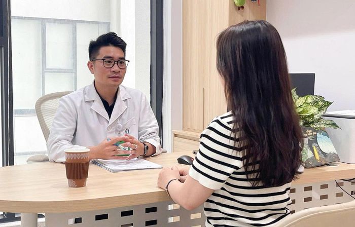  Thạc sĩ tâm lý lâm sàng Hoàng Quốc Lân, thành viên Hội Tâm lý trị liệu Việt Nam. Ảnh: NVCC. 