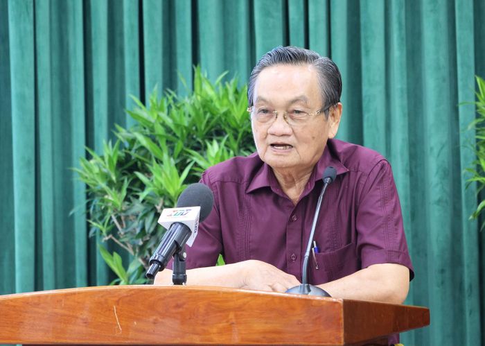  TS Trần Du Lịch trình bày tham luận tại hội thảo. Ảnh: BTC. 