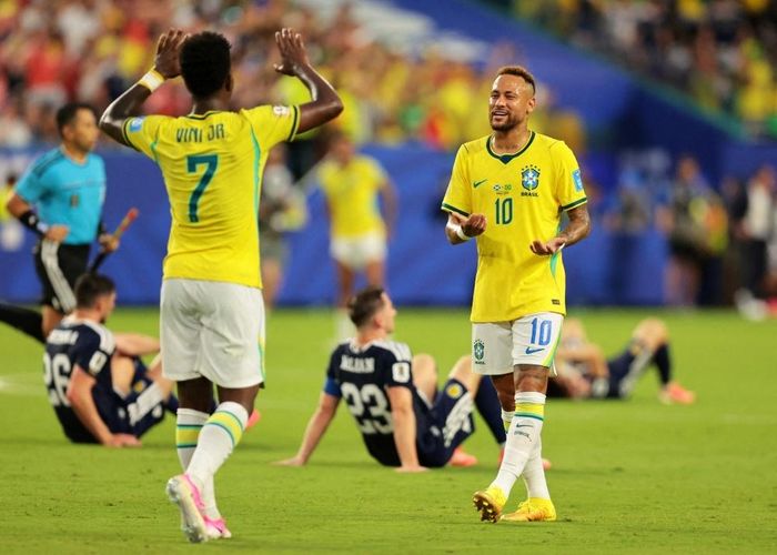 Sự xuất hiện của Neymar tạo nên khoảnh khắc giàu cảm xúc trong chiến thắng 3-0 trước Scotland. 