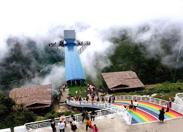 Với kết quả đạt được trong 6 tháng đầu năm, ngành du lịch Lai Châu đang tiến gần mục tiêu năm 2026 là đón trên 1,6 triệu lượt du khách